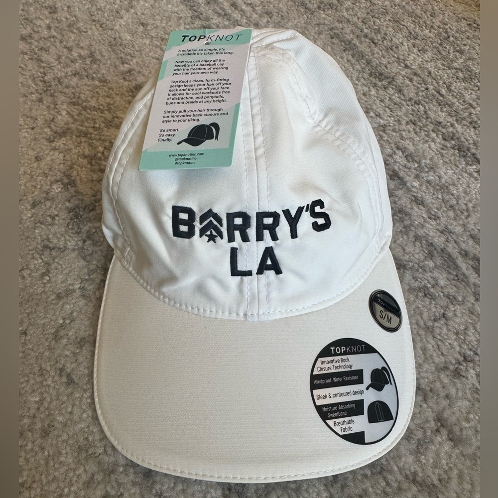 Barry’s Topknot Hat white NWT